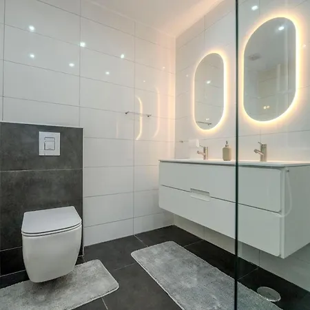 - Old Town - One Bedroom - Verasol H